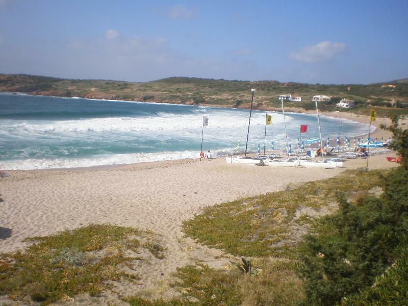 Hotel Corallo Isola Rossa Bagian luar foto